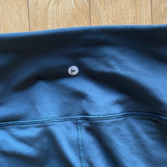 90 Degrees Biker Shorts Army green xsmall - Picture 3 of 4